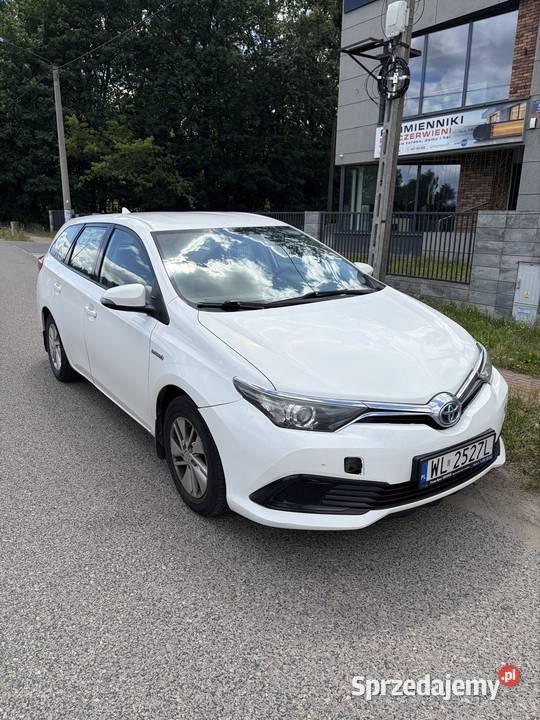 Toyota Auris hybryda nieuszkodzony Warszawa