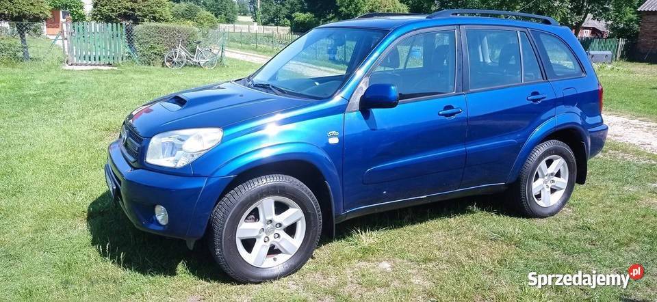 Toyota RAV4 niebieski metalik stan Malinowo