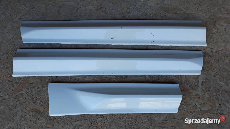 VOLVO XC60 II LISTWA DRZWI PRAWA PRZÓD PRAWYCH listwy boczne wielkopolskie Zatom Stary