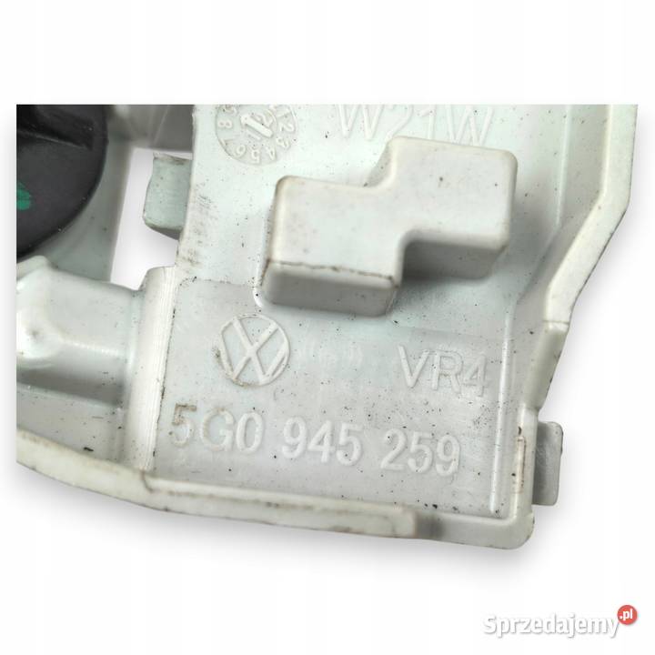 WKŁAD TYLNEJ LAMPY LEWY VW Golf VII tylniej sprzedam