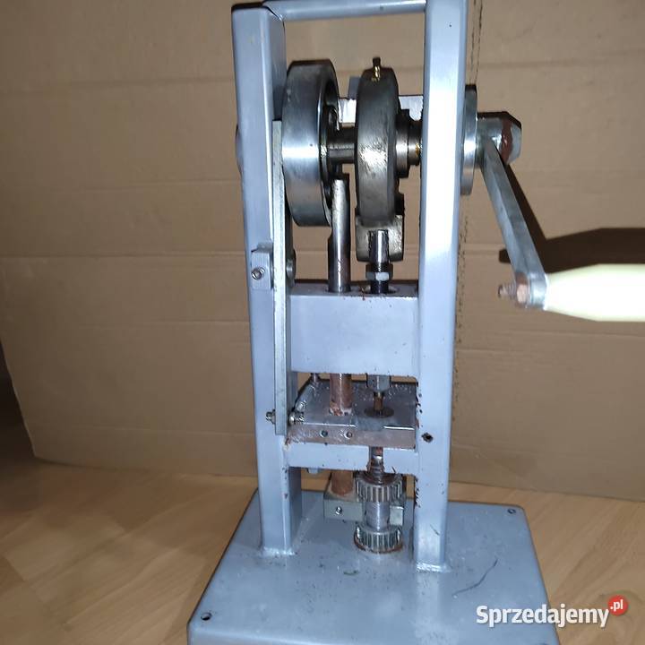 PRASA DO TABLETEK PIGUŁ SERCE GRANAT MINIONKI Czechy