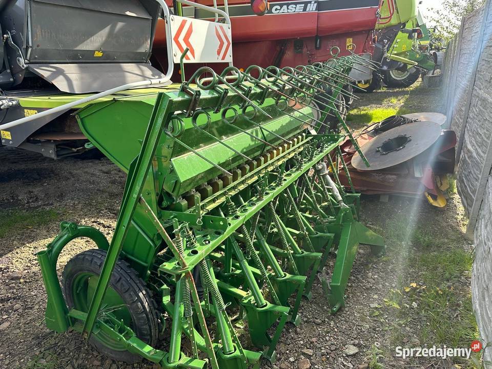 Siewnik zbożowy szerokość robocza 25m 1600 nieuszkodzony Nowa Ruda