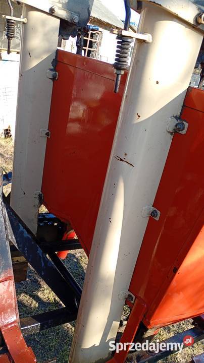 Sadzarka do ziemniaków radełka Siewniki i sadzarki Szydłów