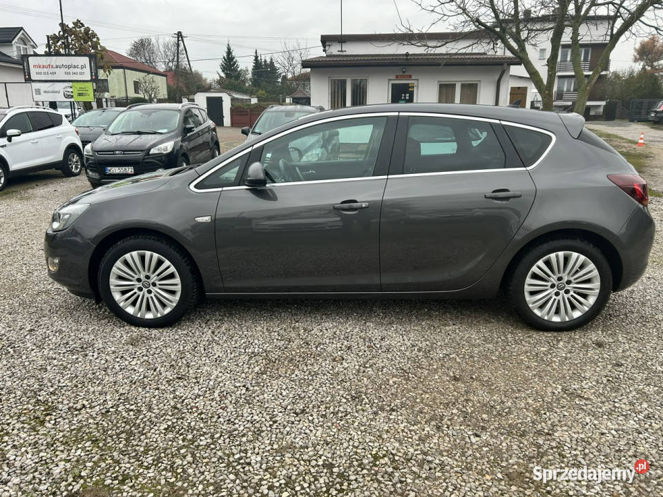 Opel Astra Cosmo J 20092019 Nowe Iganie