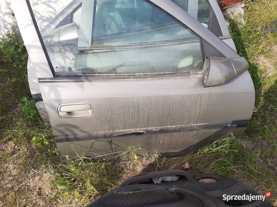 Drzwi lewe prawe tył przód kod Z147 opel vectra