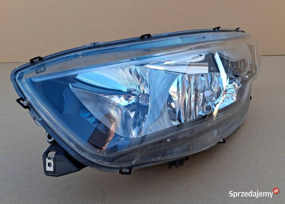 IVECO DAILY 14 REFLEKTOR LEWY LAMPA LEWA Lampy przednie Bieleń sprzedam