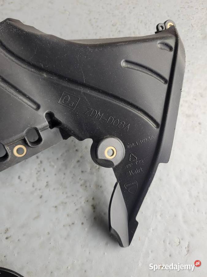DUCATI PANIGALE 1199 899 OEM 48411091A KANAŁ Nowy Tomyśl sprzedam