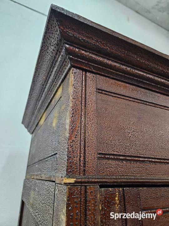 Stara szafa do przedpokoju holu