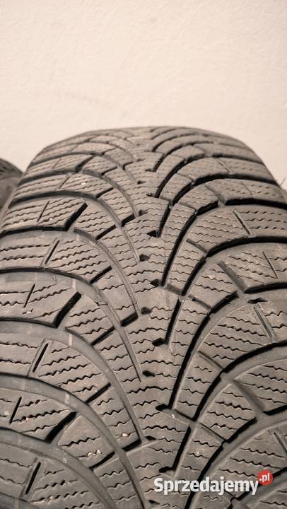 Opony zimowe Goodyear ultragrip 9 20555 r16 Bytów sprzedam
