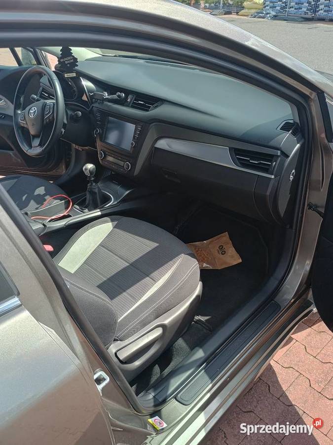 Toyota Avensis 18 benzyna Konstantynów Łódzki sprzedam