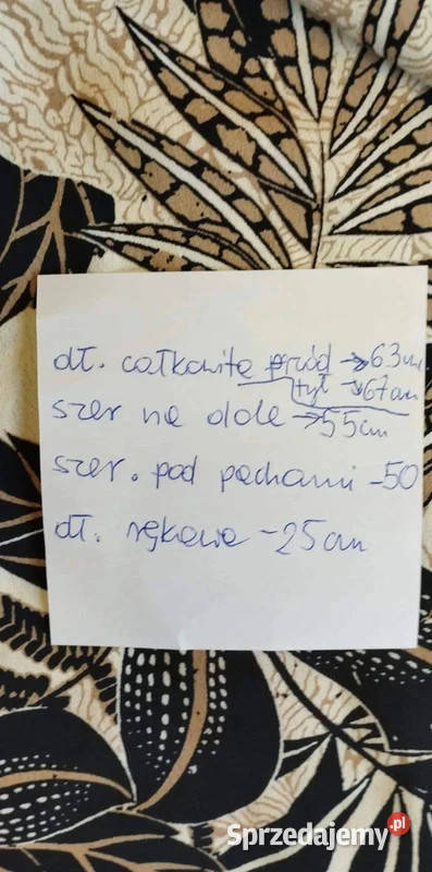 Bluzka w kwiaty czarnokremowe 40 nowa tshirt Bielsk sprzedam