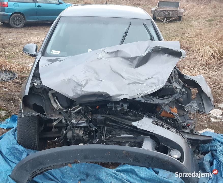 VW GOLF V 16 SR USZKODZONY Żarów