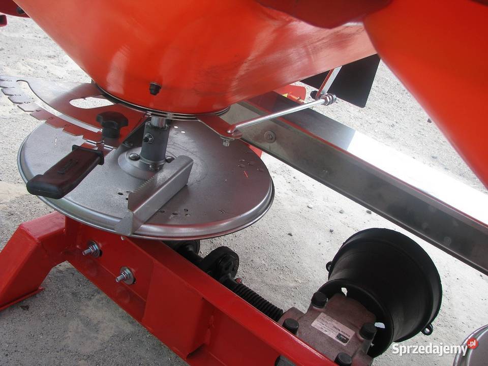 Rozsiewacz 2tarczowy TORNADO DUO 600LIFT DEXWAL Opoczno