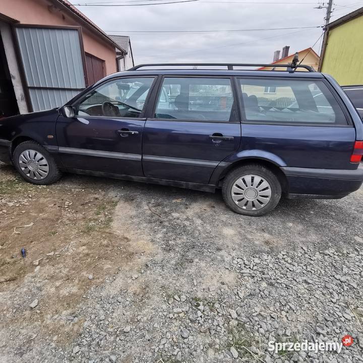 Vw passat b4 19tdi Hak ładny Iwaniska