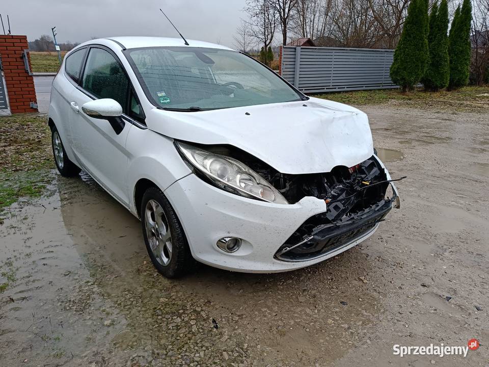 Ford Fiesta tanio odpala i jeżdzi Skierniewice
