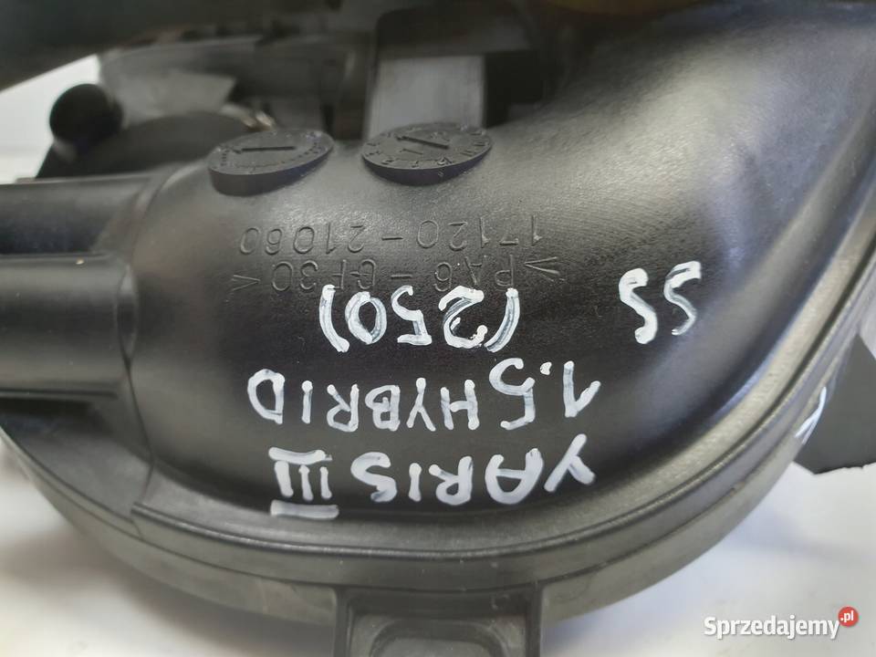 Toyota Yaris III 15 VVTi KOLEKTOR SSĄCY 2 osobowe Janów sprzedam