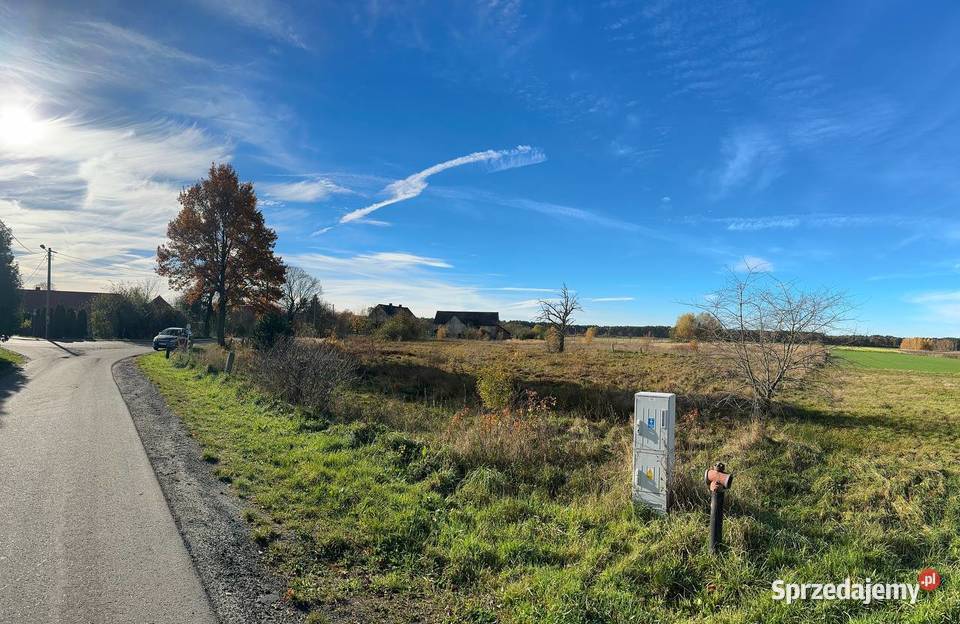 Działka budowlana drodze asfaltowej sprzedam