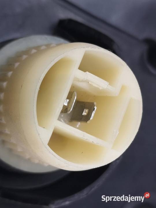 LAMPA PRAWY PRZÓD LANCIA DELTA I HF 19791991 osobowe