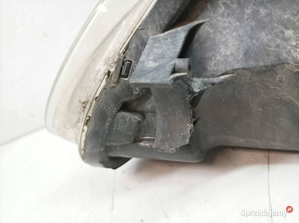 LAMPA PRZÓD PRAWA EU USZKODZONA 5P1941006A Seat