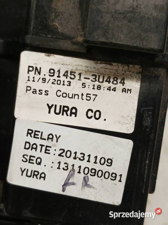 SKRZYNKA BEZPIECZNIKÓW 914513U484 17 CRDI 115