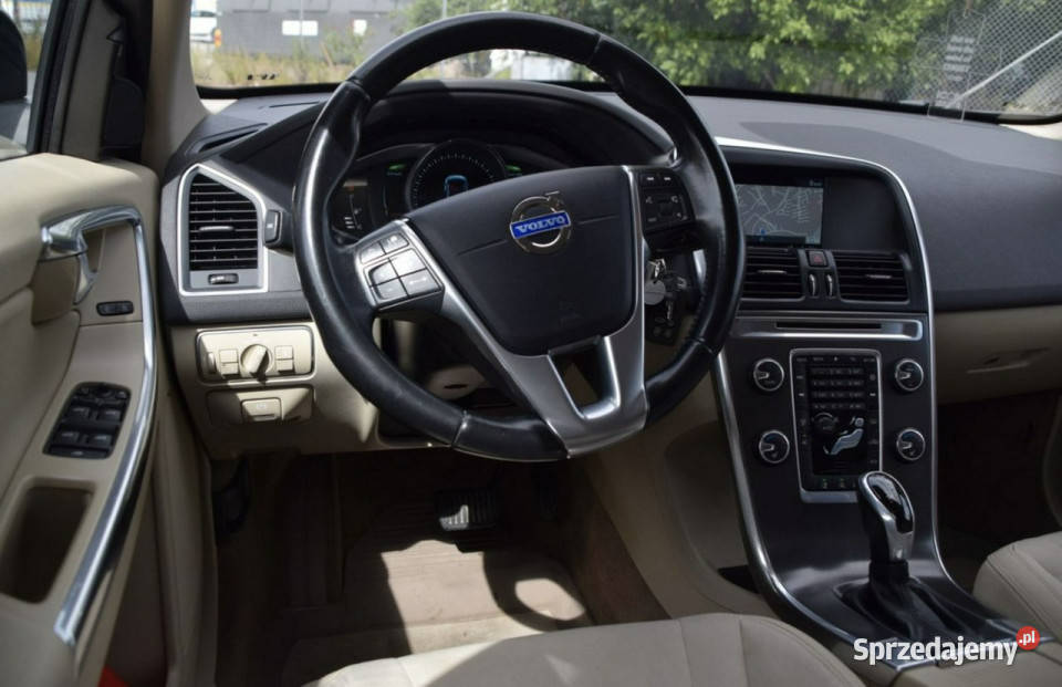Volvo XC 60 20d4 181 Automat skóry ledy xenon isofix Gdańsk