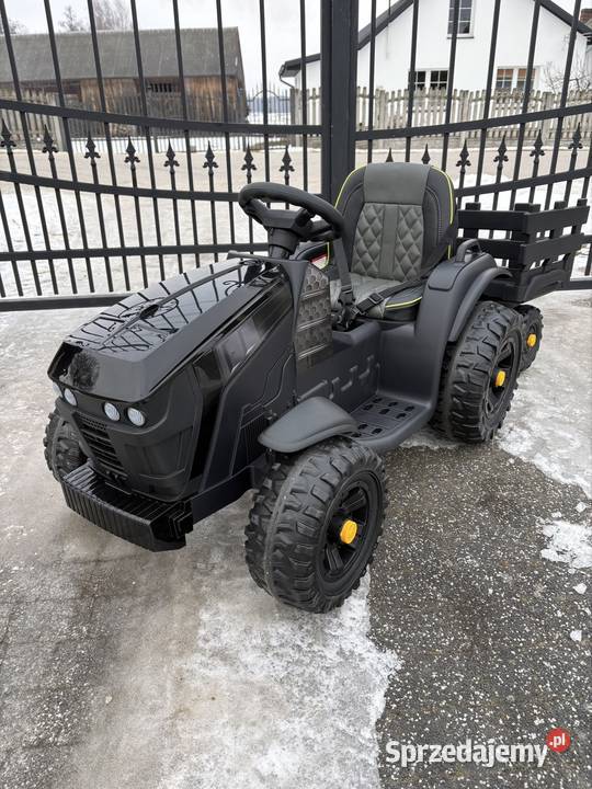 Traktor Na Akumulator Titanium Z Przyczepą Nowy