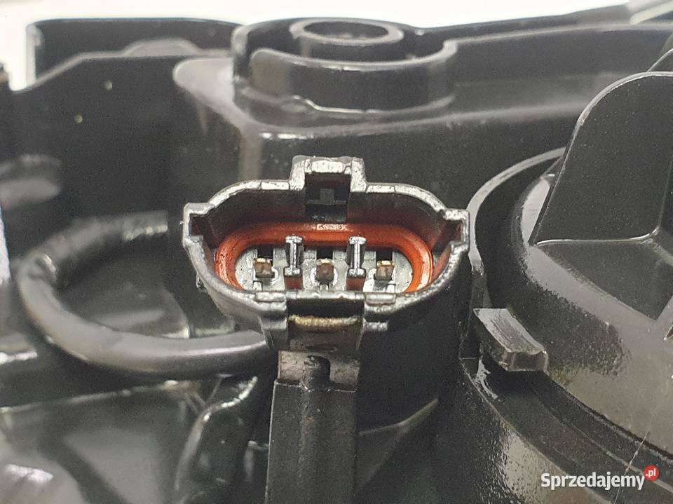 Kia Carens II PRZEDNIA LAMPA LEWA lewy przód Janów