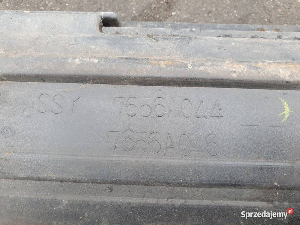 PRÓG PRAWY MITSHUBISHI PAJERO IV 3 DRZWI Lipno