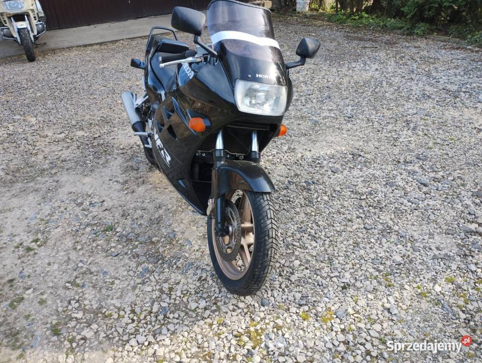 Sprzedam Honda VFR 750 Przemyśl sprzedam