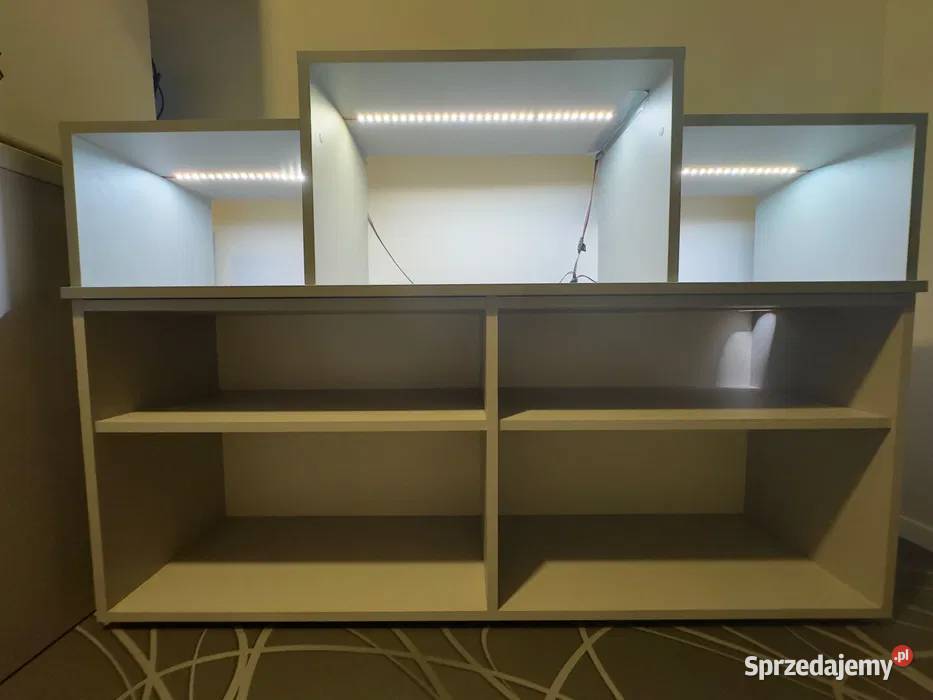 Komoda 135x94x32 z oświetleniem LED małopolskie