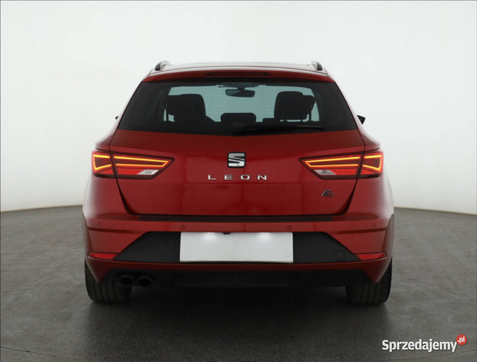 Seat Leon 20 TSI nieuszkodzony Piaseczno sprzedam