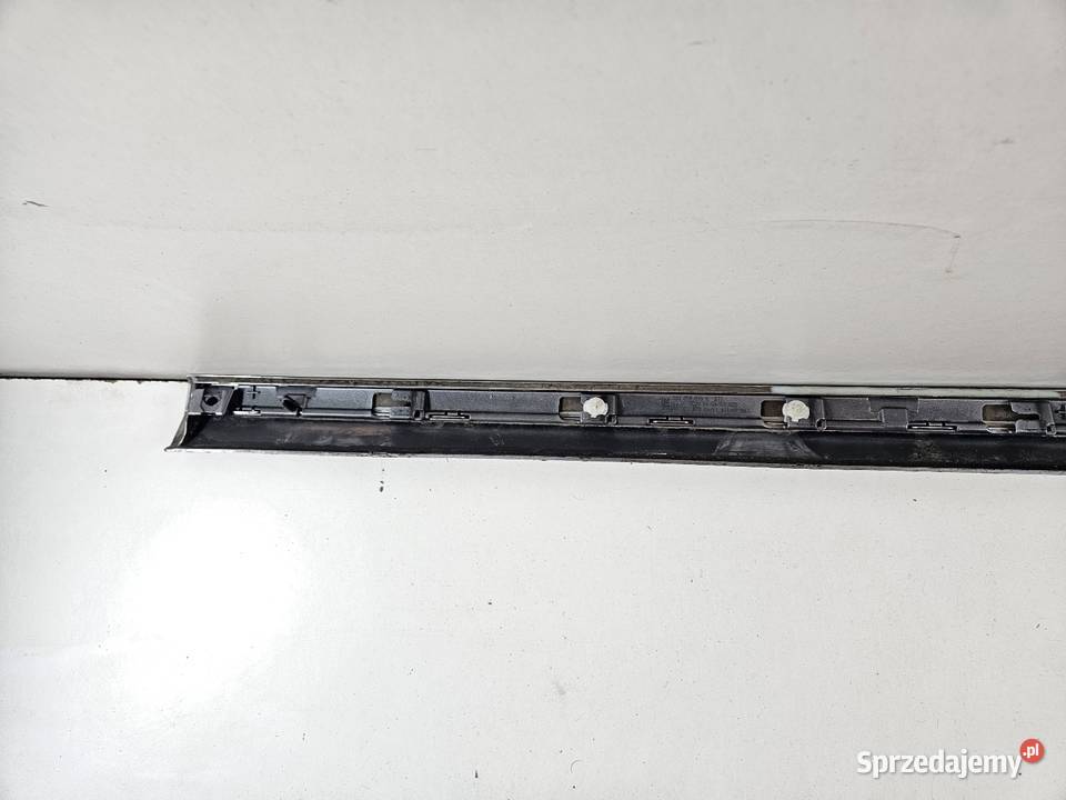 PASSAT B8 3G0 LISTWA DRZWI LEWY PRZÓD LEWA osobowe Międzychód