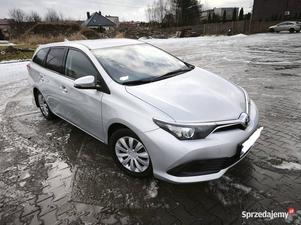 Toyota Auris 2016 16 LPG Częstochowa