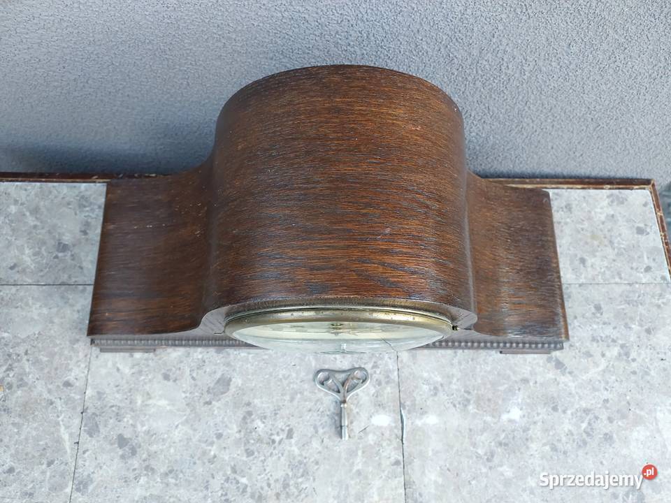 104 Stary zegar bufetowy Kienzle kapelusz