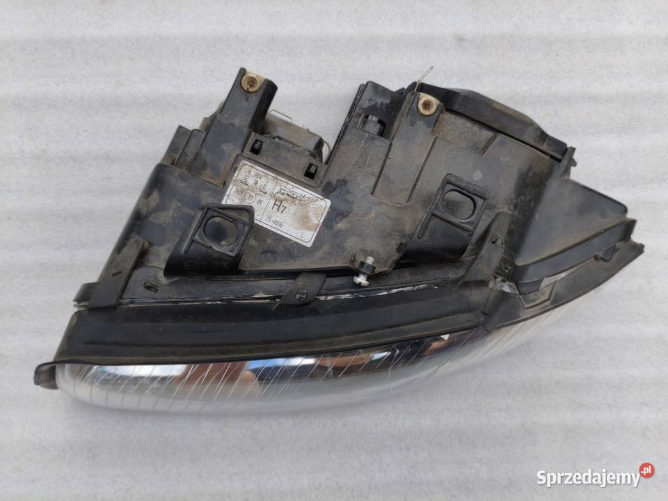 Lampa Lewy Przód Przednia Lewa Audi A4 B6 TYC mazowieckie Wyszków