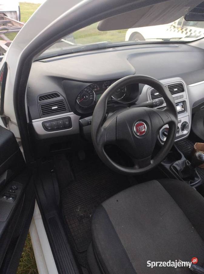 Fiat Punto biały Punto 2012 Łosień