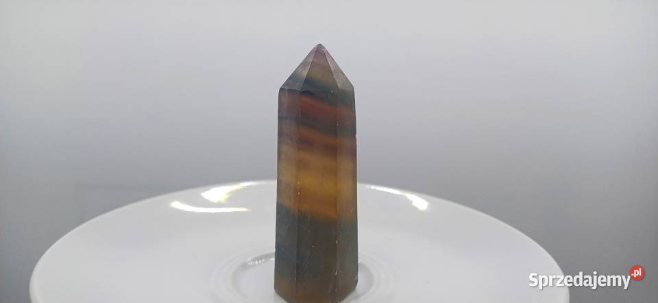 kolekcjonerski naturalny tęczowy fluoryt Olsztyn