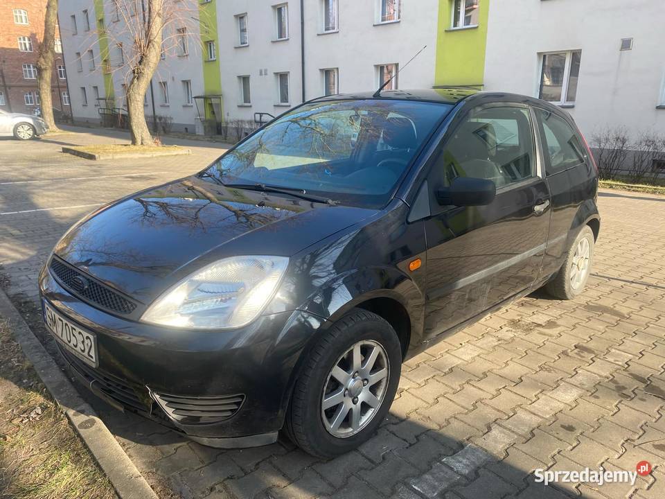 Ford Fiesta 2005r benzyna 13 2500 benzyna