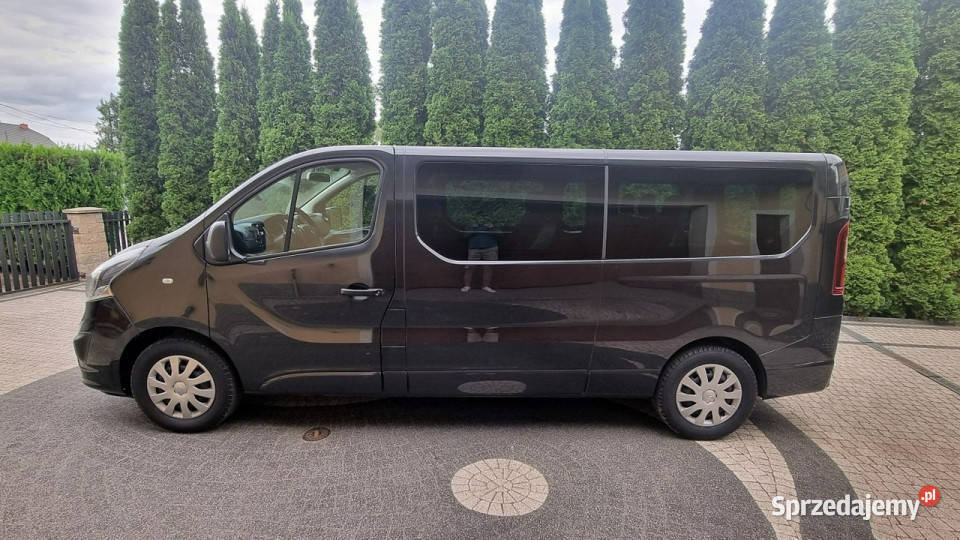 Opel Vivaro 9 Osób Navi Led 125 GWARANCJA Zakup klimatyzacja Płońsk