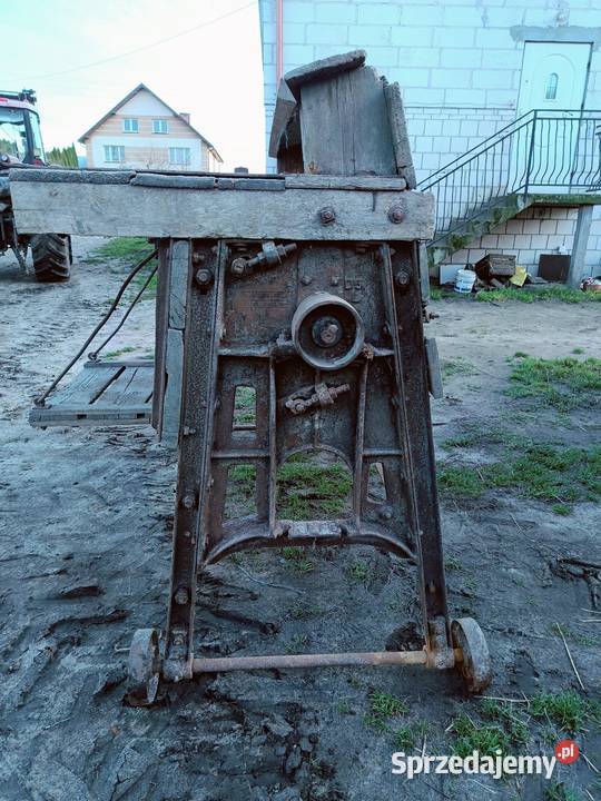 Zabytkowa młocarnia młockarnia szerokomlotna Zabiele sprzedam