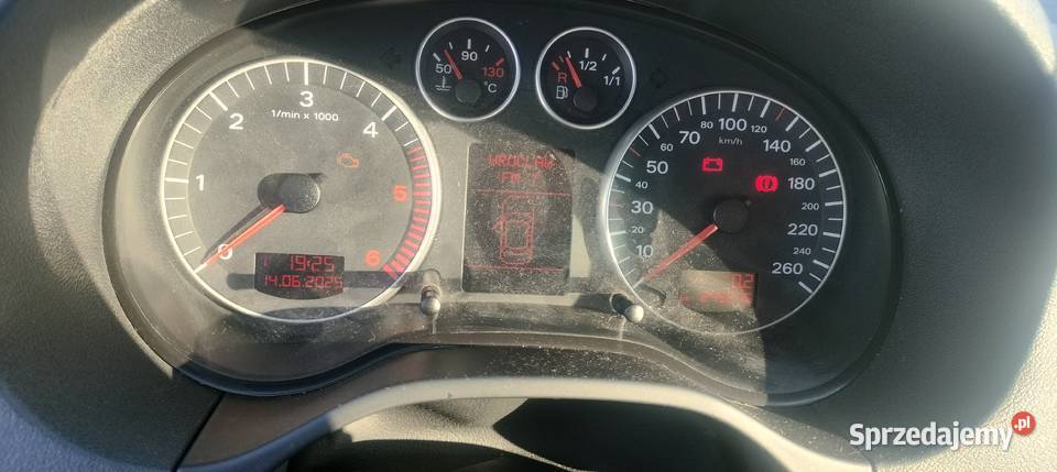 Audi A3 8p 19 TDI BKC 105 radio Motoryzacja Wrocław