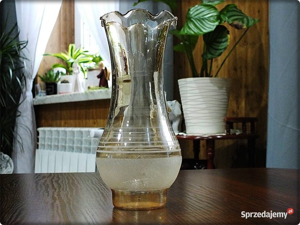 Wazon Rzadki Wazonik szklany 21 z lat 7080 Epoki Żary