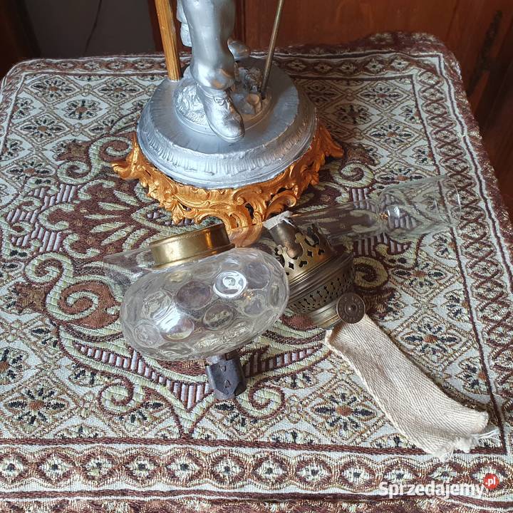 Sprawna figuralna lampa naftowasygMOREAUze Wrocław