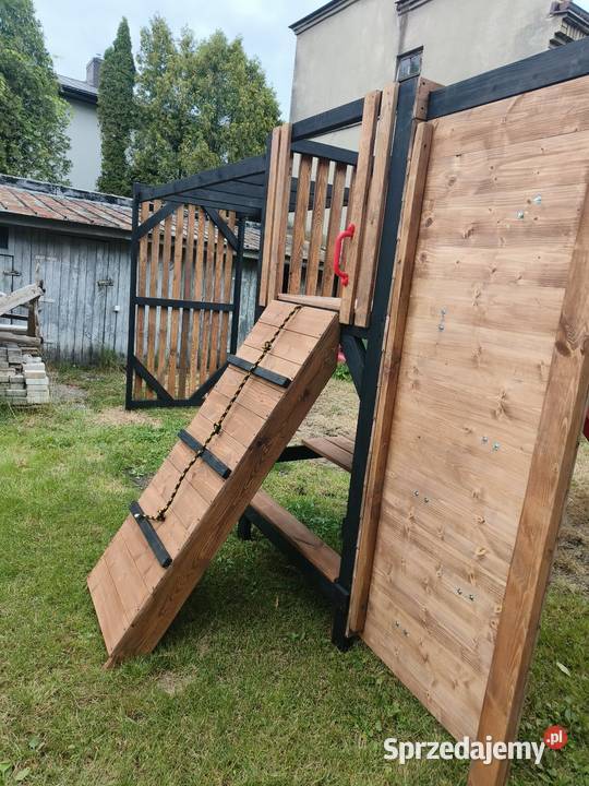 Plac zabaw małpi gaj ślizg huśtawki ścianka Bliżyn