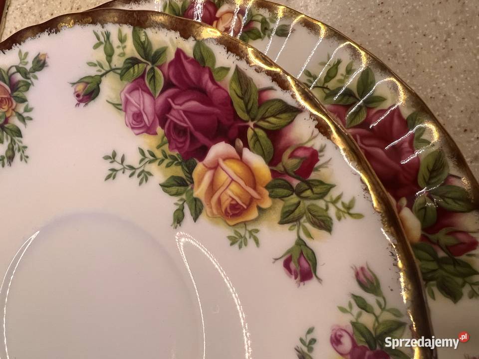 Talerzyki z serii Royal Albert Old Country Roses