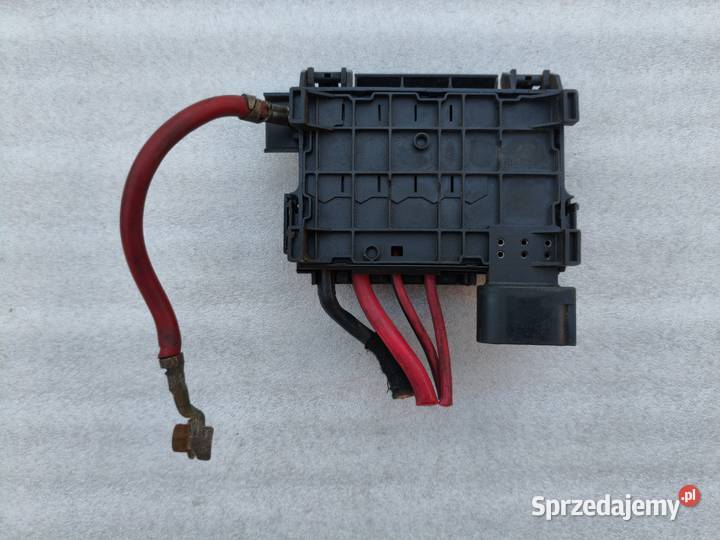 Skrzynka Bezpieczników Audi Seat Skoda VW sprzedam