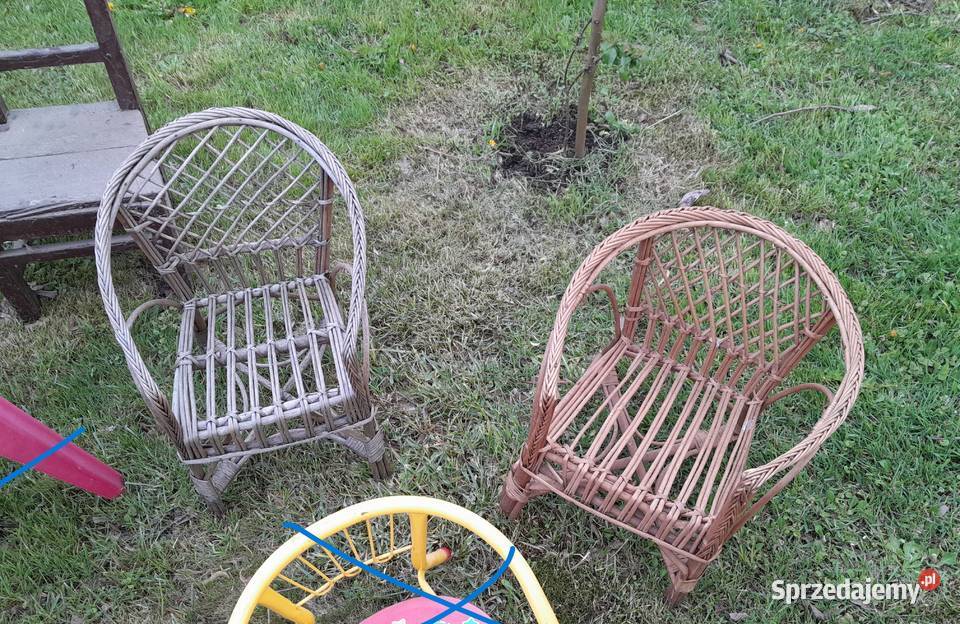 Zestaw różnych starych krzesełek stolik ławka Krzesła Dąbrowa Górnicza