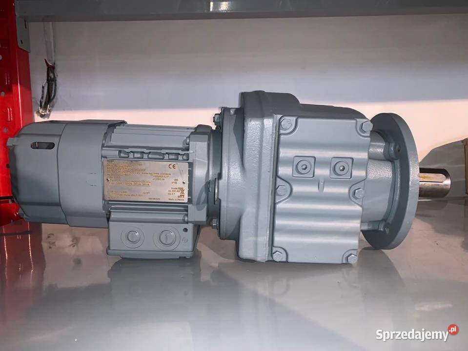 Serwomotor RF57 DR2S63MS4 135kW Warszawa