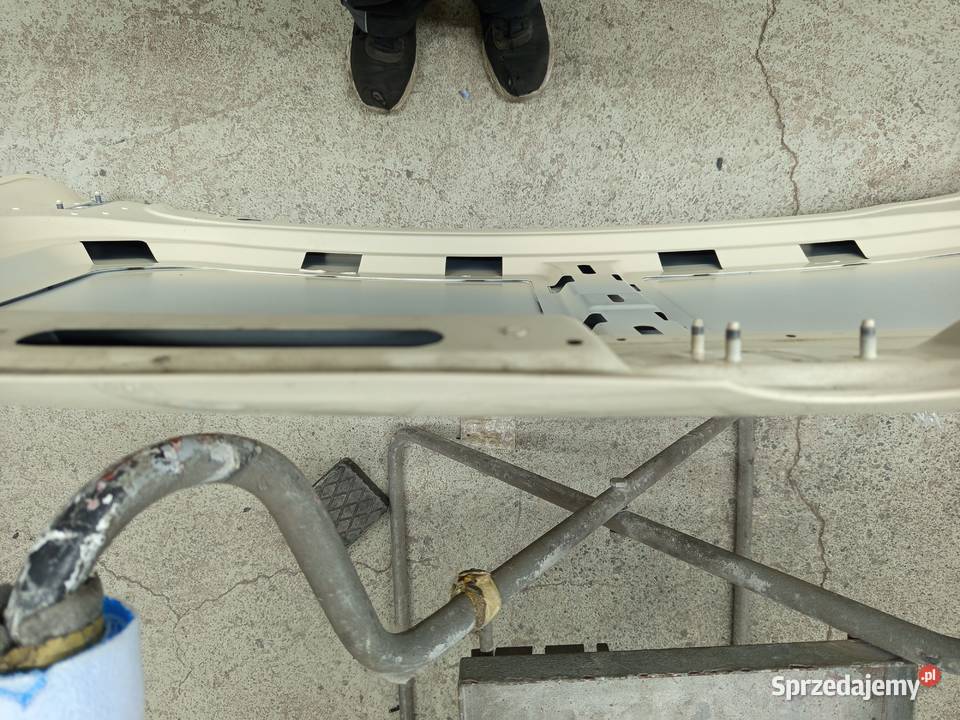 Maska pokrywa silnika Touran 15 roku orginal osobowe podkarpackie