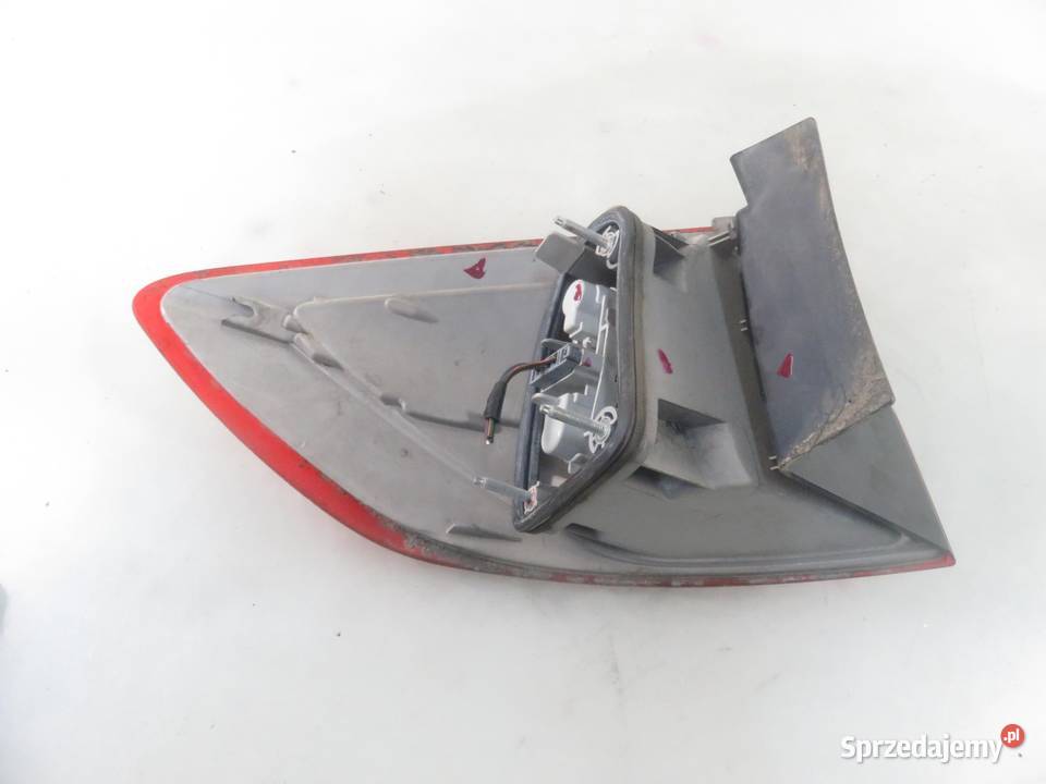 LAMPA PRAWA TYLNA FORD MONDEO IV 7S7113404B Lampy tylne